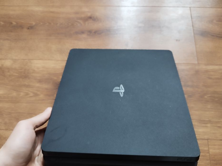 Sony PlayStation 4 Slim на 1 tb