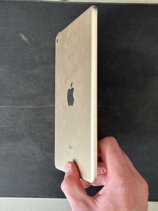 Ipad mini 4 gold 128gb + чохол