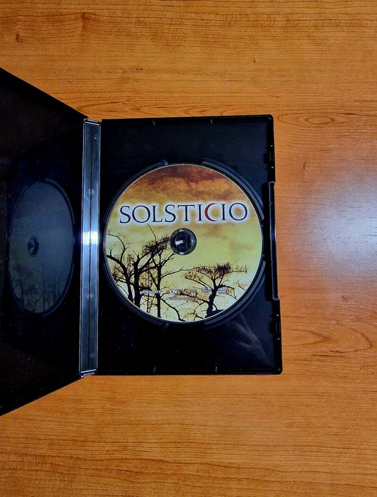 SOLSTÍCIO (Elisabeth Harnois/Amanda Seyfried/Shawn Ashmore/H Burton)