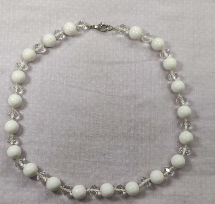 Кольцо , брошь,  бусы, браслеты