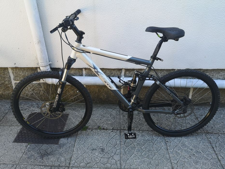 Bicicleta Btt impecável