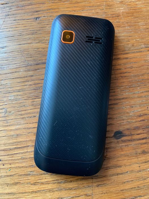 Telefon MaxCom MM142