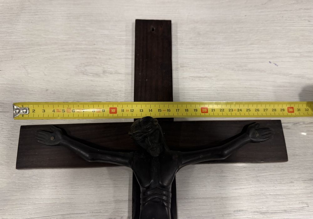 Crucifixo antigo grande em madeira (67cm)