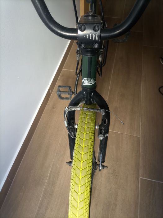 Bicicleta de criança BMX