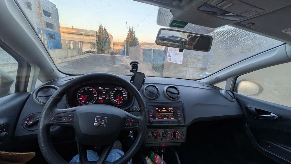Seat Ibiza 1.0 Gasolina — photo 5