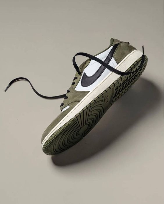Кросівки Nike Air Jordan 1 Low OG