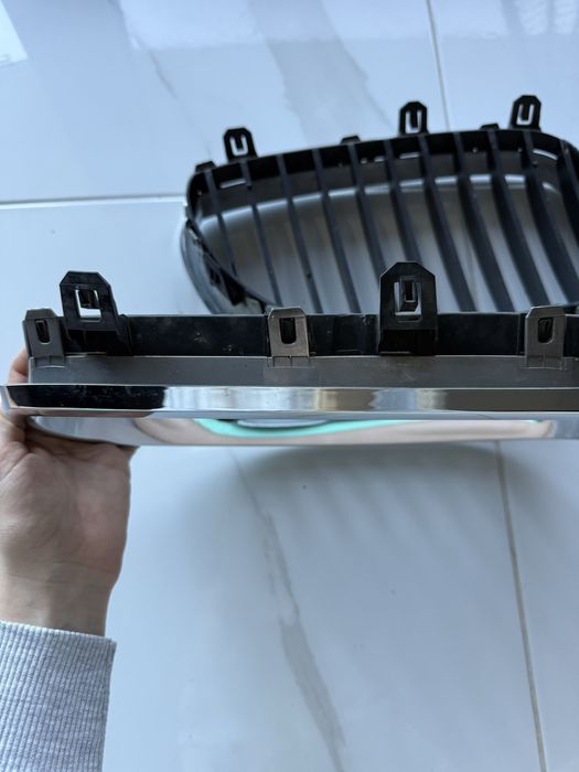 Ніздрі пара e60