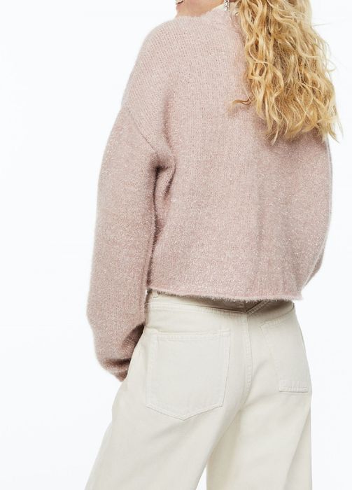 Пухнастий блискучий светр h&m