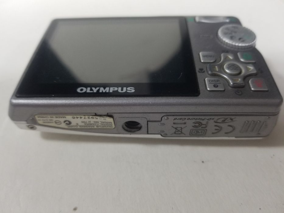 Фотоаппарат Olympus M-700