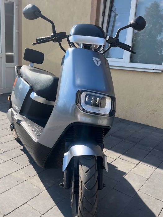 Електро скутер Yadea E8S