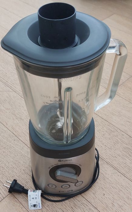 Мощный блендер PHILIPS