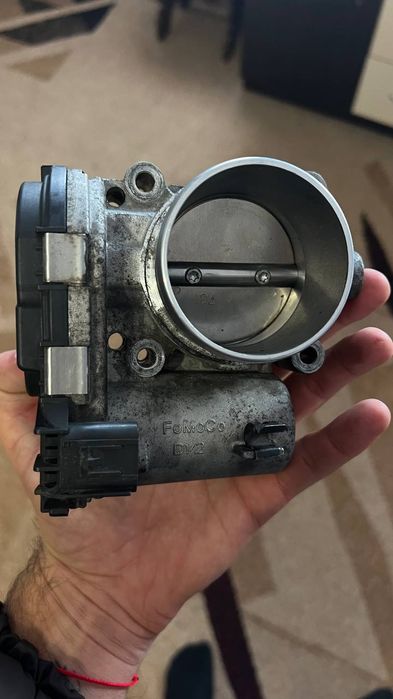 Дросельна заслінка Ford Focus 3