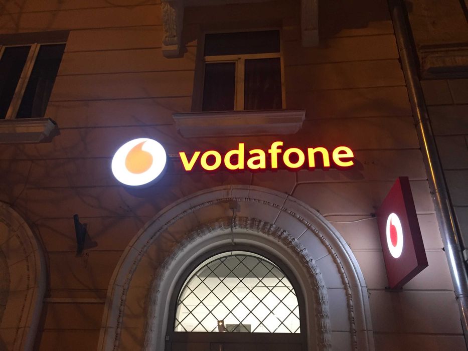 Наружная реклама, световые буквы, оклейка АВТО, неоновая вывеска, НЕОН