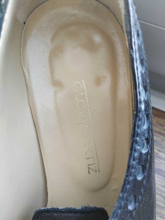 Sapatos senhora Glória Ortiz