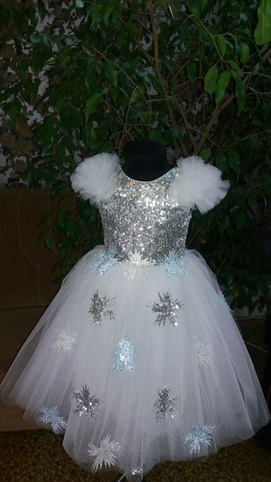 Прокат платья снежинки елочки заездочки  к новому году