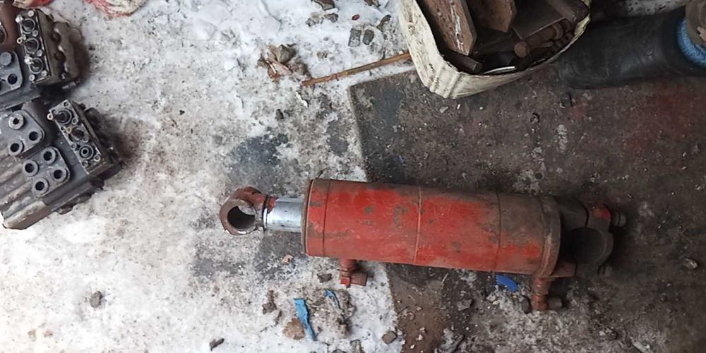 Гідроциліндр навіски Т-150