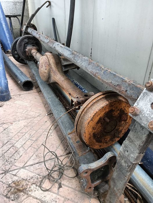 Eixos para Reboque, Atrelado ou Casa Móvel / Caravana