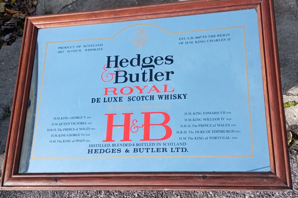 Espelho publicitário de whisky
