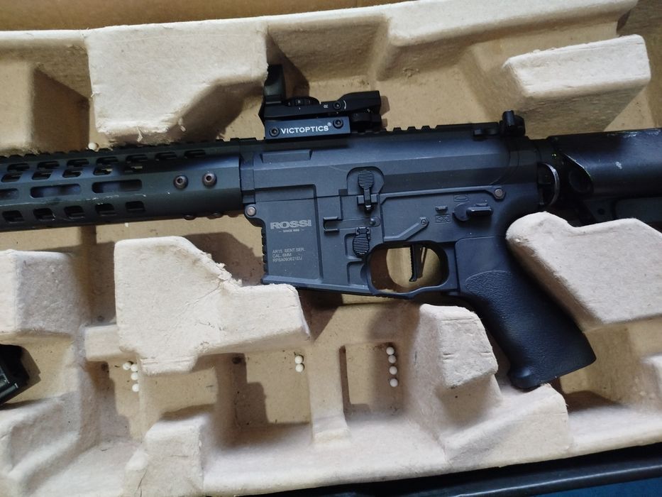 Replica M4 Airsoft sentinel Rossi