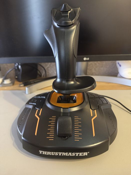 джойстик Thrustmaster T.16000M FCS