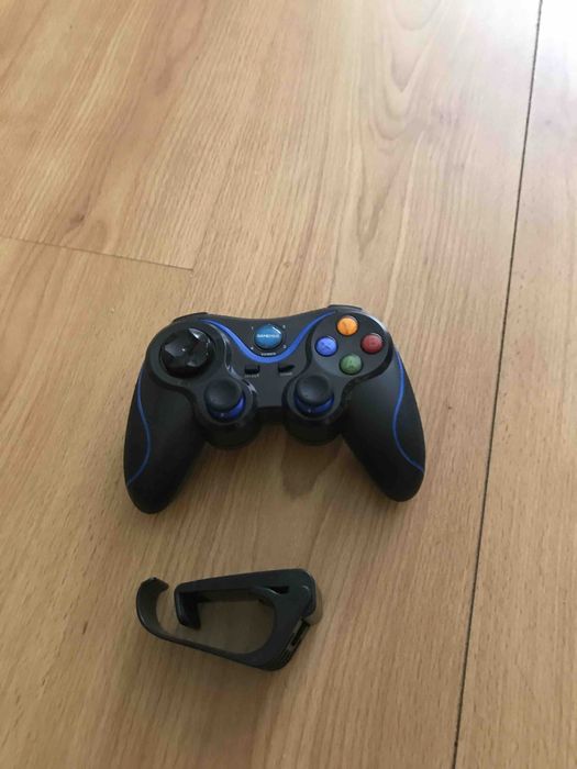 Геймпад для телефону