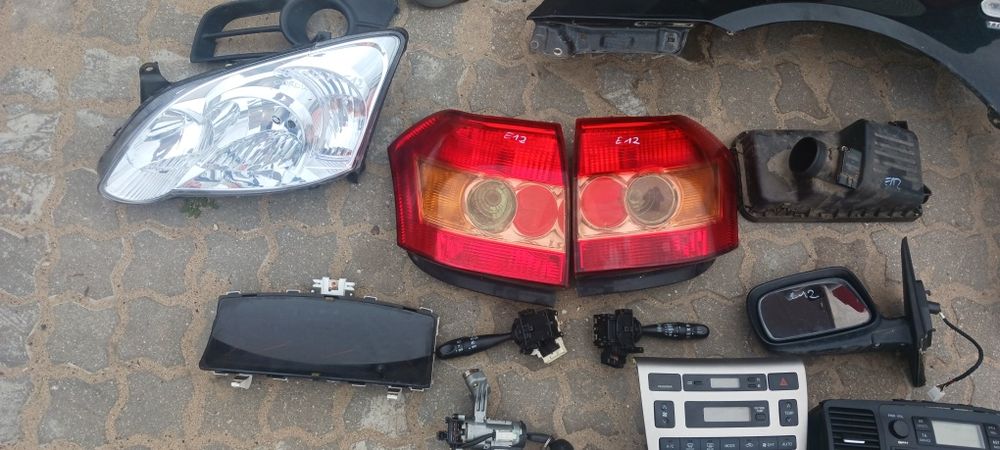 Toyota Corolla e12 części lampy kierownica