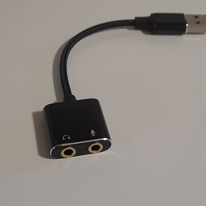 Переходник для наушников Аудио адаптер USB на 2 гнезда 3.5мм