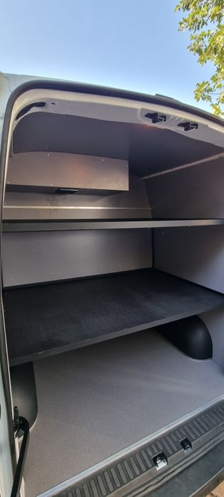 Zabudowa paki w sklejkę zabudowy busów półki regały podłoga do busa