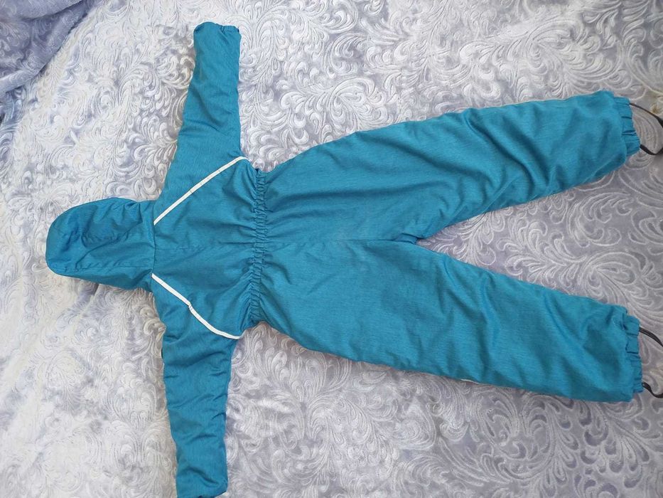 Дитячий зимовий комбінезон Decoza, 5 років (104-110cm). Хороший стан.