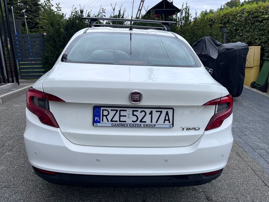 Fiat Tipo, prywatne auto, zakonserwowane podwozie.