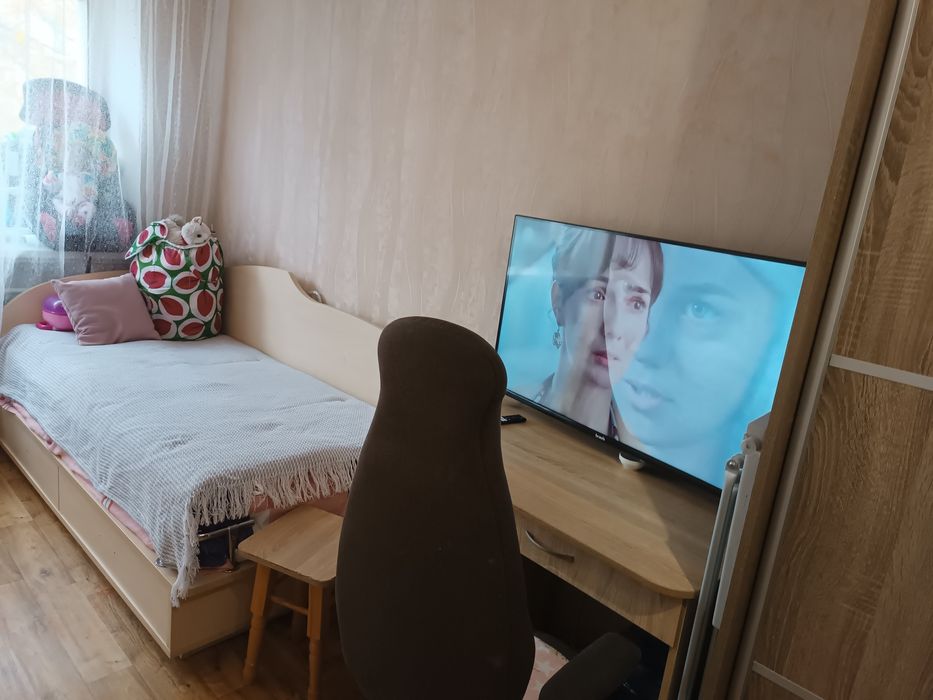 Продається кімната в гуртожитку.