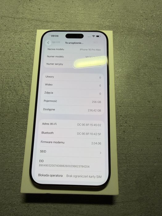 iPhone 16 Pro Max 256GB Black Titanium.