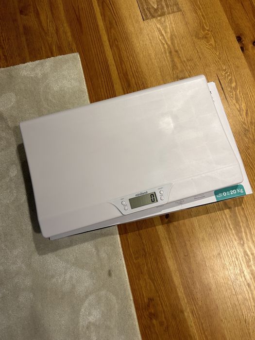 baby scale miniland