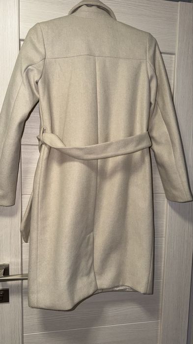 Продам весенне -осенее пальто .