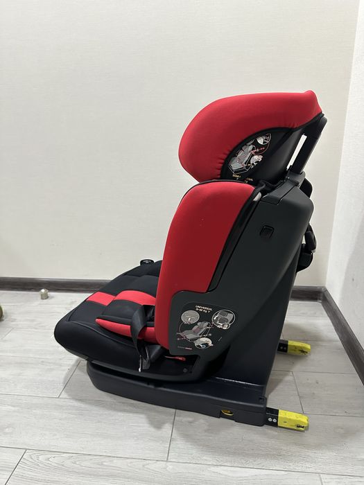 Автокрісло peg pegero 9 міс - 12 років