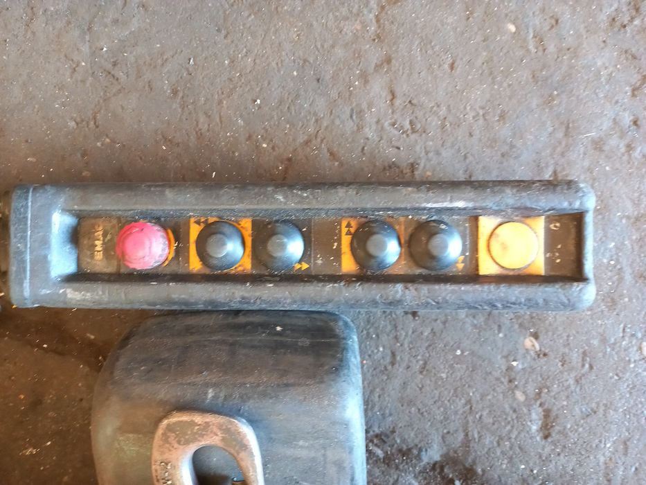 Wciągnik Demag 250kg dwubiegowy