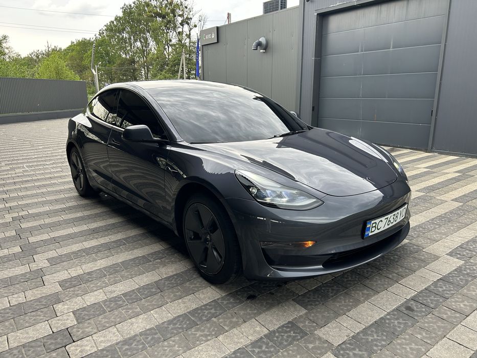 Tesla Model 3  36000км пробіг