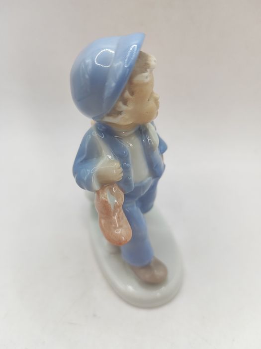 Porcelanowa figurka chłopiec z gęsiami Terra kolekcja dekoracja