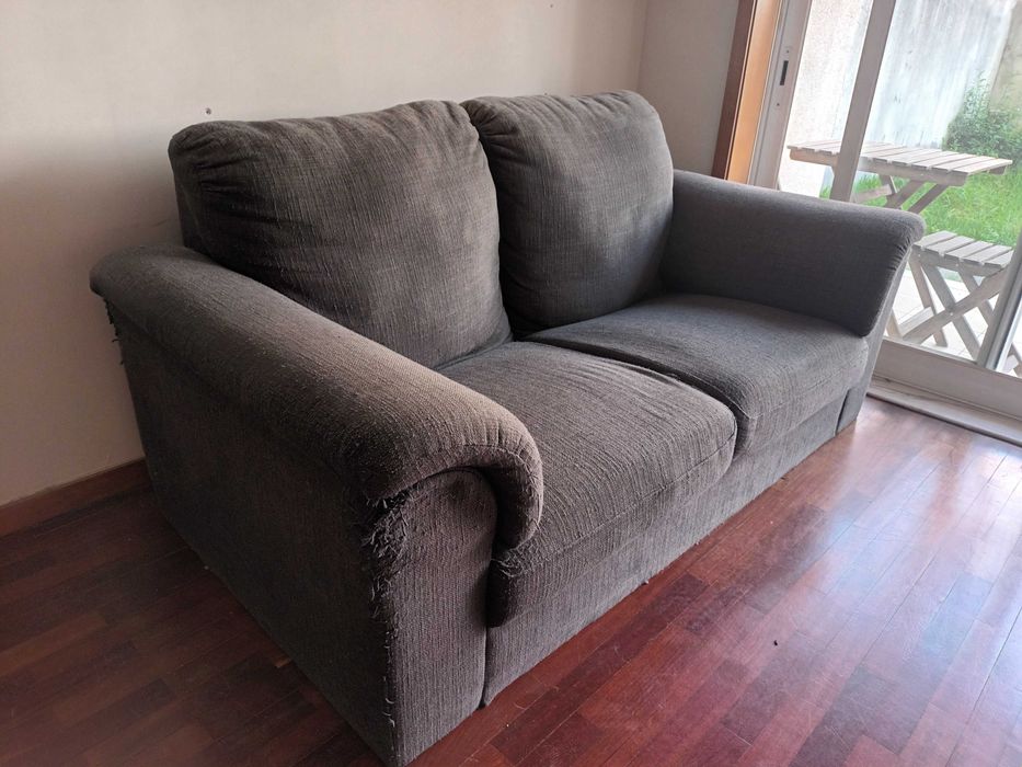 Sofá de 2 lugares