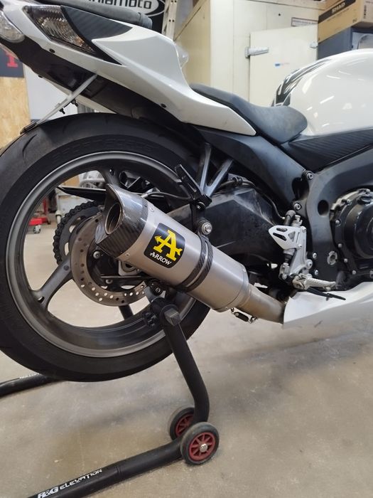 Gsxr 600 35 kw acidentada
