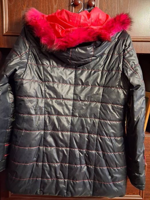 Продам дві курточки за 340грн