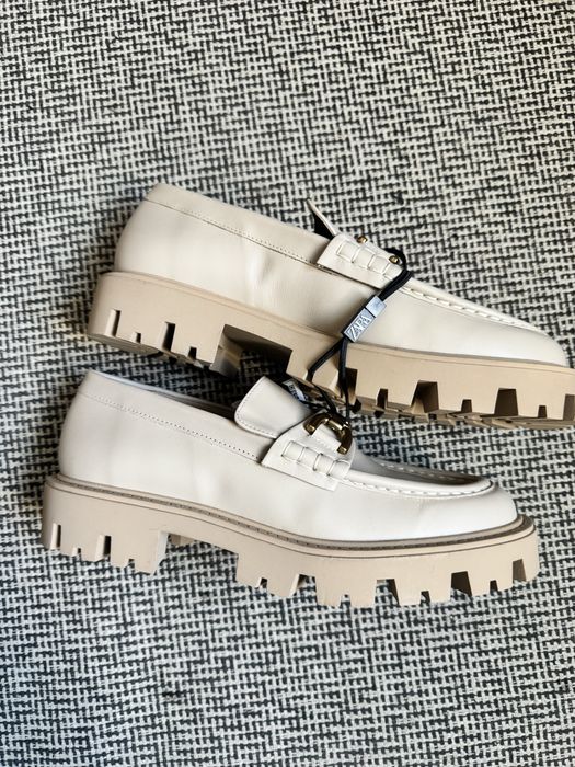 Нові шкіряні лофери туфлі Zara 38 розмір
