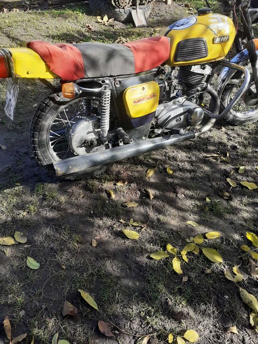 Продам  иж  планета в оригінальному стані з коляскою нормалний стан