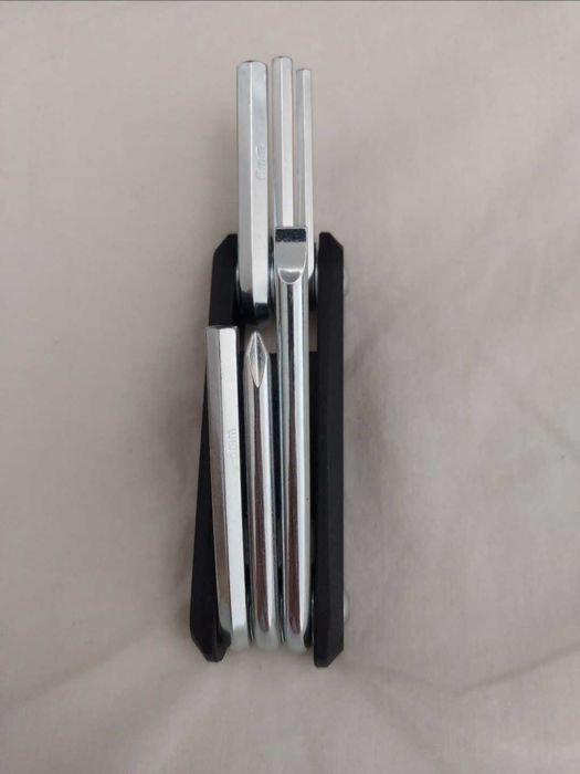 Multitool 6w1 naprawczy narzędzie wielofunkcyjne rowerowe turystyczne