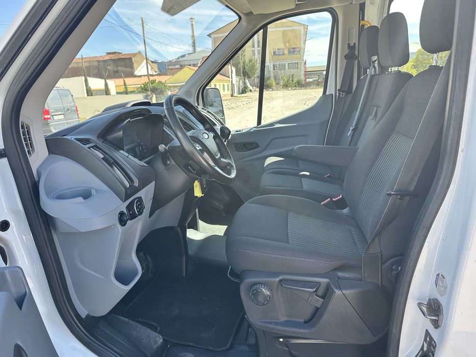 Ford Transit 6 lugares