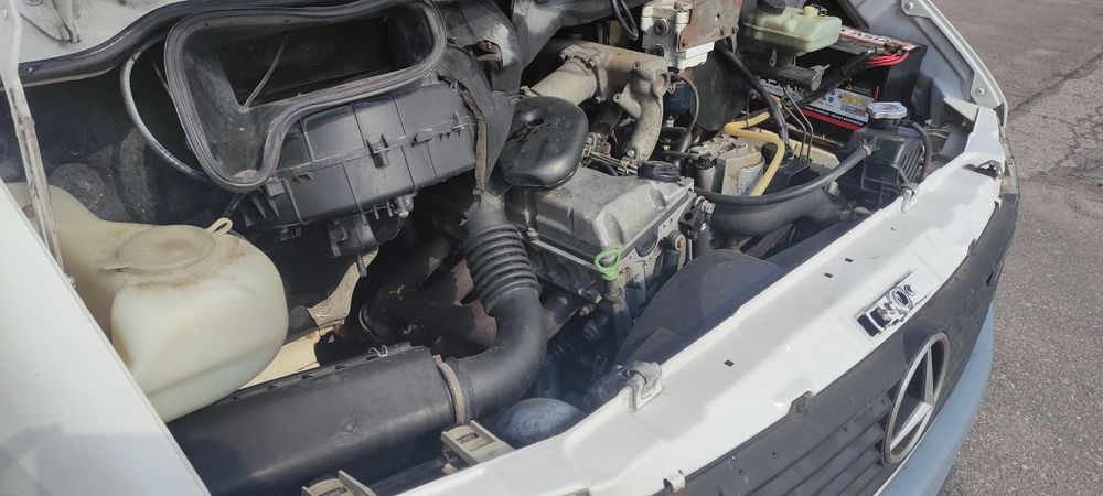 Mercedes Sprinter 2.3 Дизель Груз-Пасс