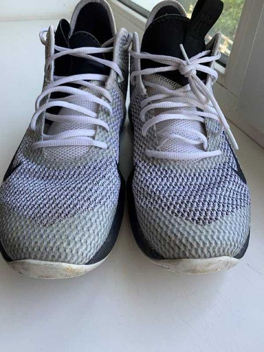 Кросівки Nike Lebron Witness 4 WHITE/BLACK