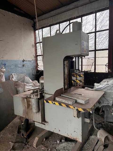 Łupiarka do kamienia