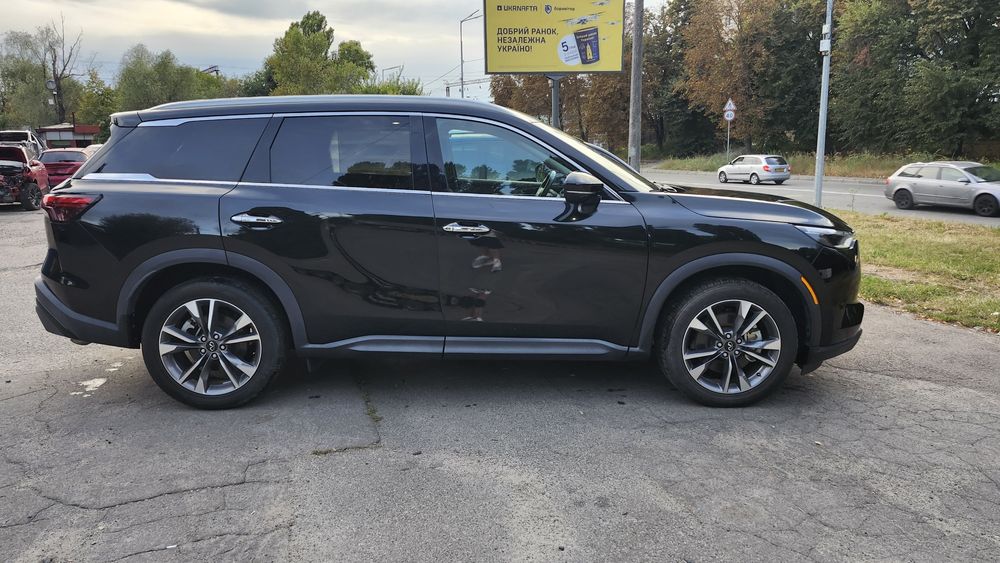 Інфініті QX60 2022 рік