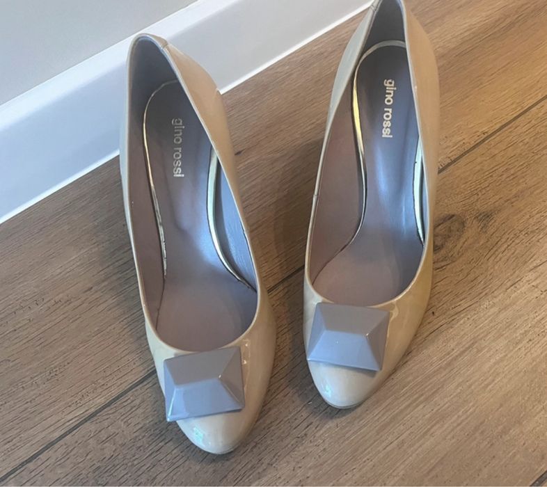 Buty damskie Gino Rossi 36/37 skóra lakierowana